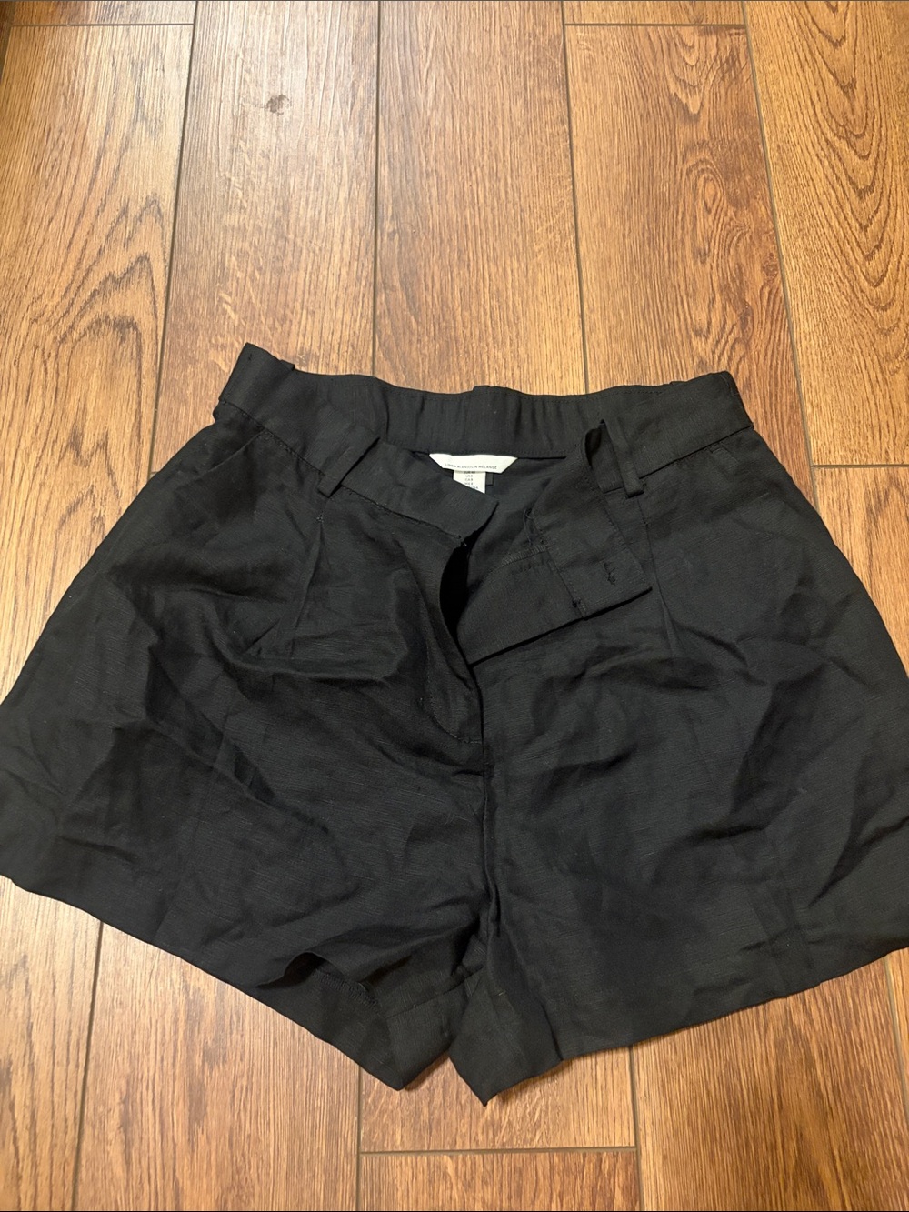 Black Women's High-Waist Tailored Shorts